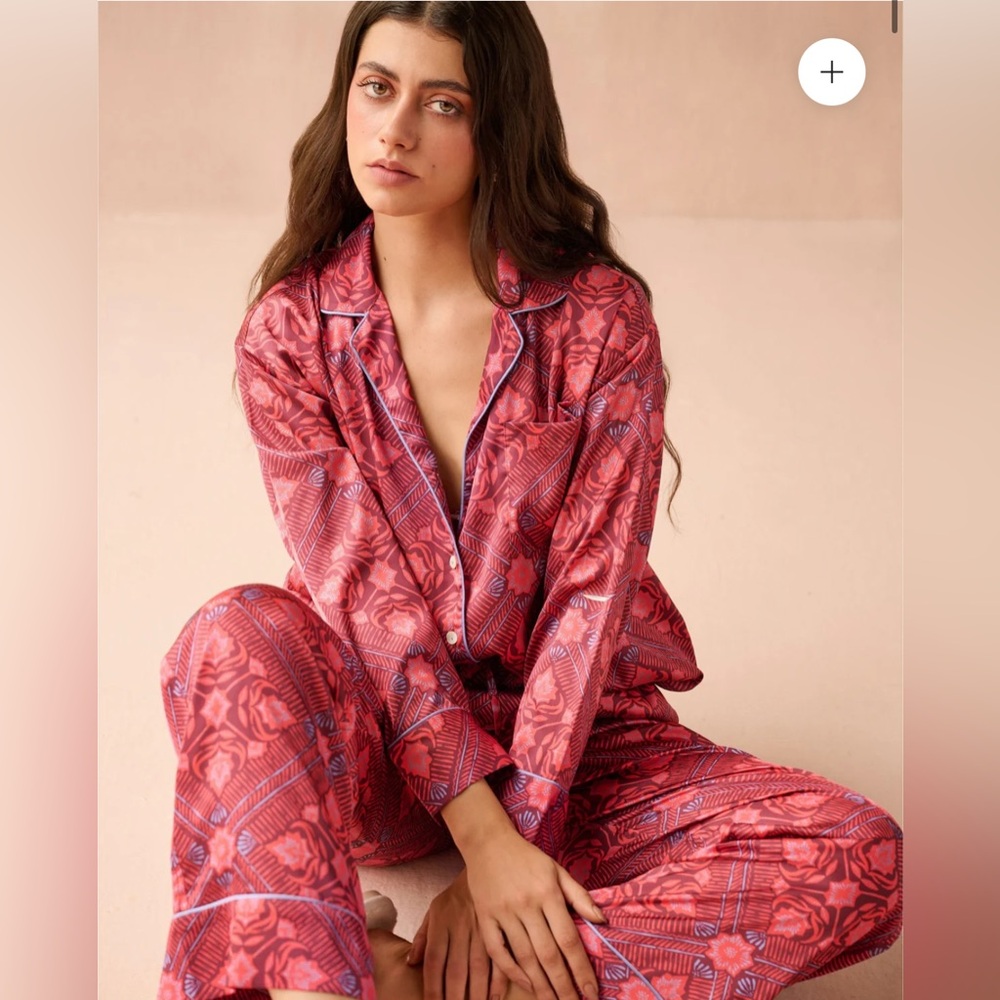 Omika long sleeve satin pajamas